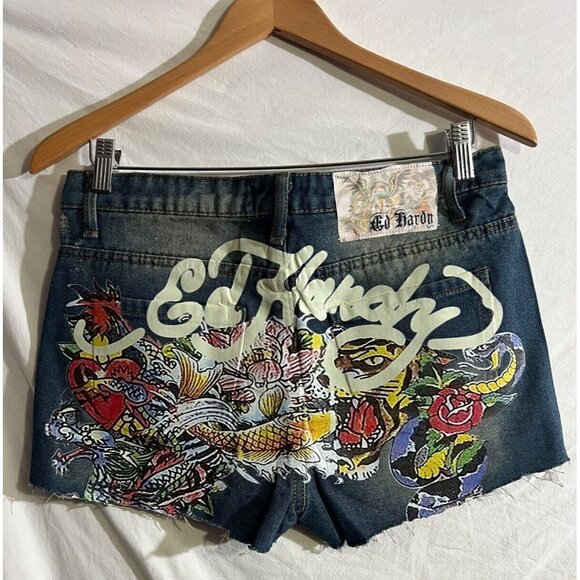 Ed Hardy Jean Women's Denim shorts Signature Logo Cut Off Raw Hem Tiger Sz L  B6 - Picture 2 of 4